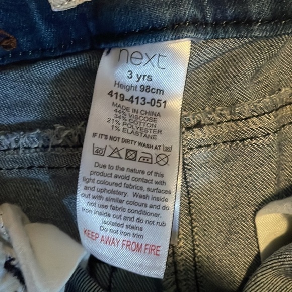 next Girl’s Denim Jeweled Jeans Size 3 - Picture 6 of 7